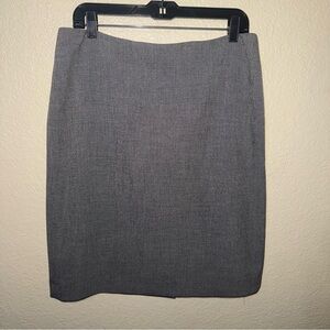 Anne Klein Pencil Skirt Women’s Size 10 Gray Knee Length Office Academia Classic